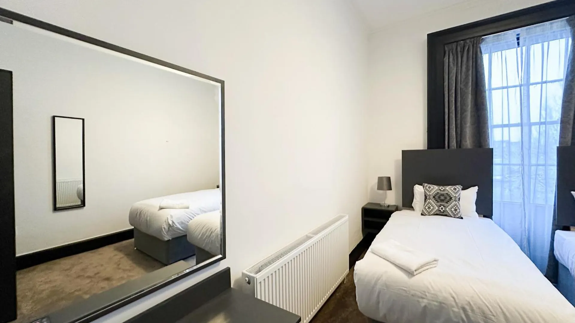 Mulberry Aparthotel Newcastle Gateshead 0*,  United Kingdom